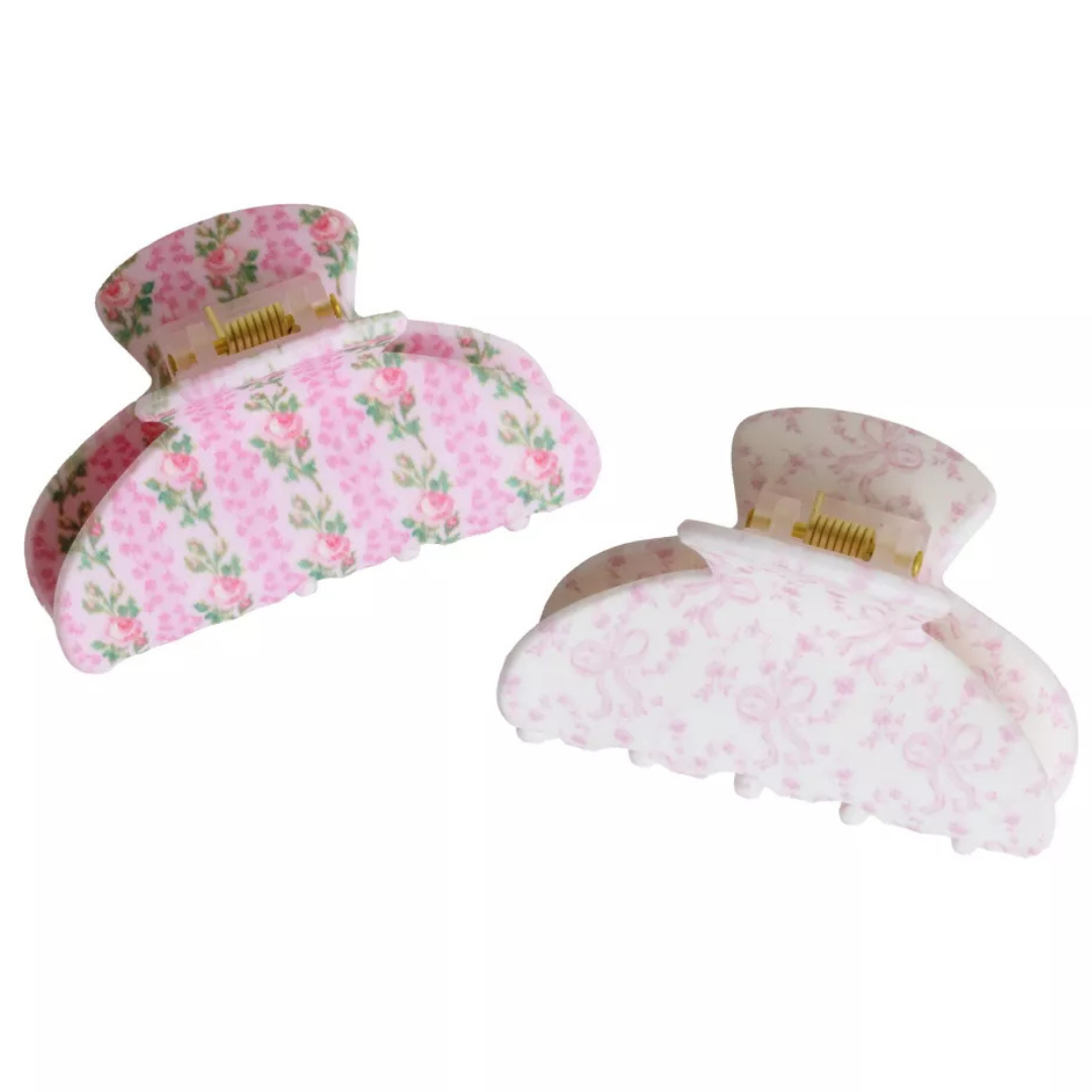 LoveShackFancy x Target - Set de 2 Mini Ganchos Tipo Claw para Cabello Blooming Heirloom - Strawberry Macaroon