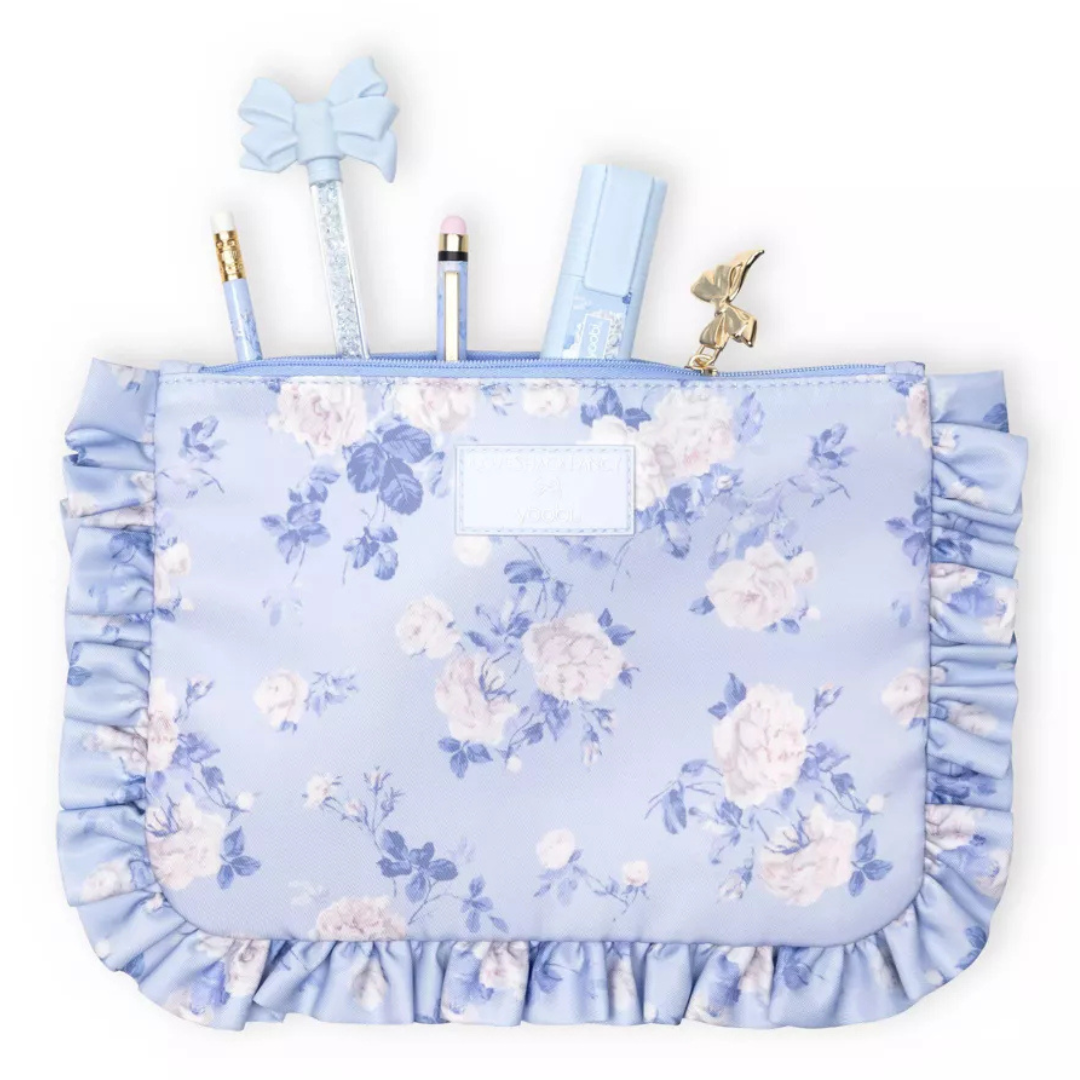 LoveShackFancy x Target - Yoobi Everblooming Rosettes Cartuchera Whisper Blue